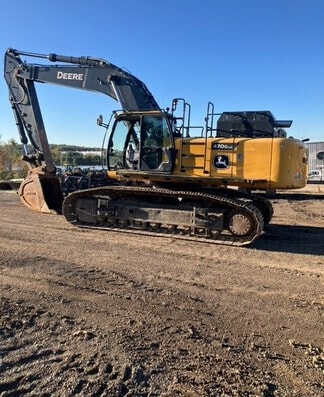 Deere 470G Excavator - Photo 3