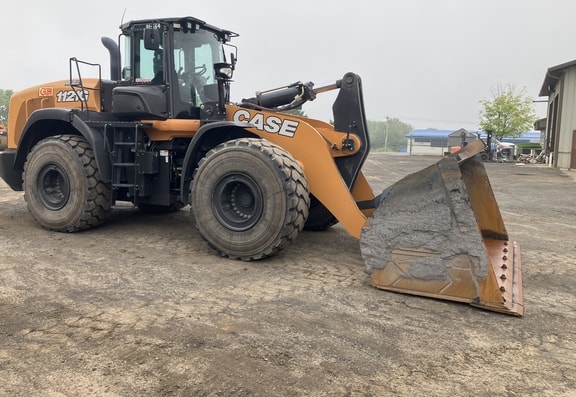 Case 1121G Wheel Loader - Photo 2