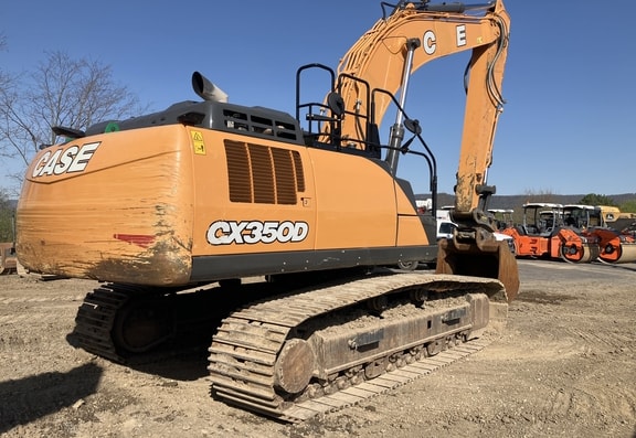 Case CX350D Excavator - Photo 4