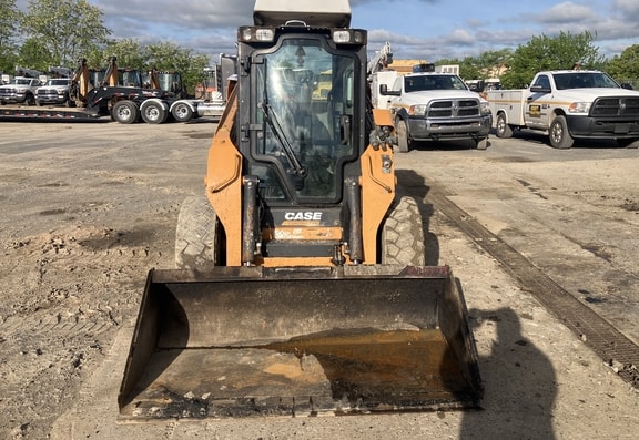 Case SR210B Skid Steer Loader - Photo 3