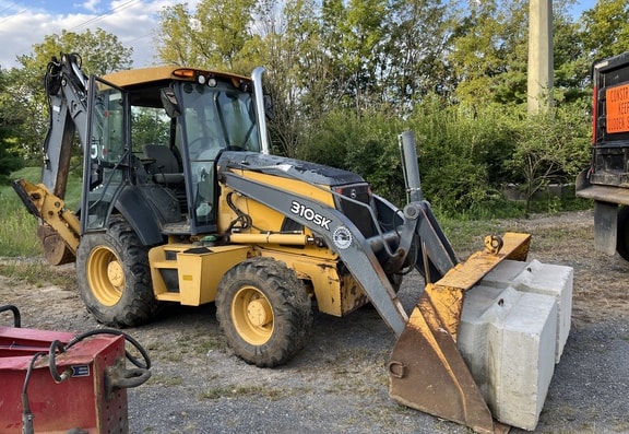 Deere 310SK Backhoe - Photo 2