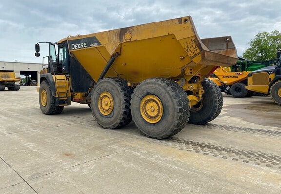Deere 460E Articulating Dump Truck - Photo 4