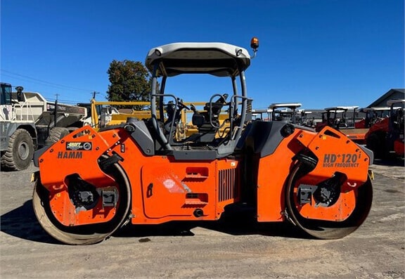 Hamm HD+1201 W-HF Tandum Smooth Drum Roller - Photo 3