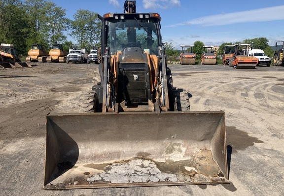 Case 580SN WT Backhoe - Photo 3