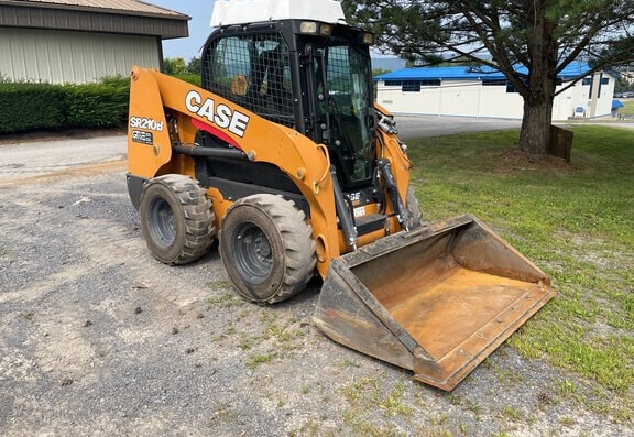 Case SR210B Skid Steer Loader - Photo 1