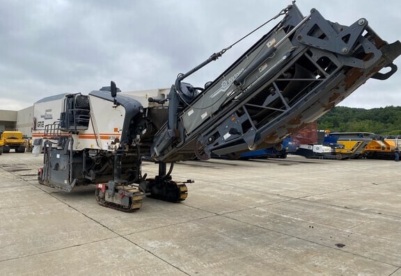 Wirtgen W2101 Milling Machine - Photo 1