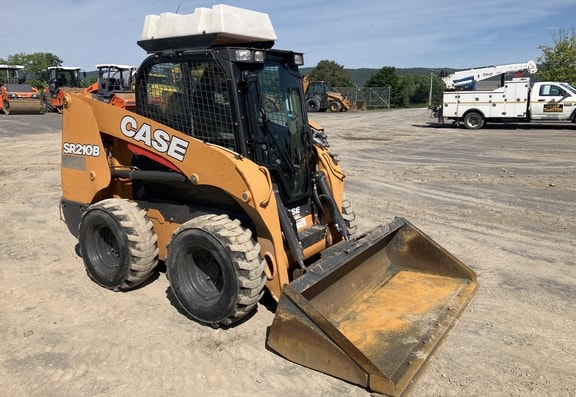 Case SR210B Skid Steer Loader - Photo 1