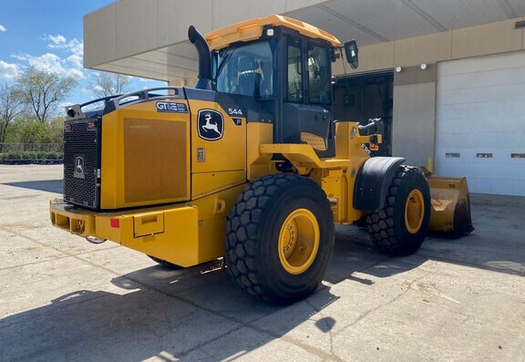 Deere 544P Wheel Loader - Photo 3