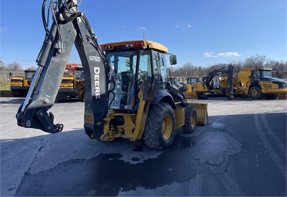 Deere 310SL Backhoe - Photo 3