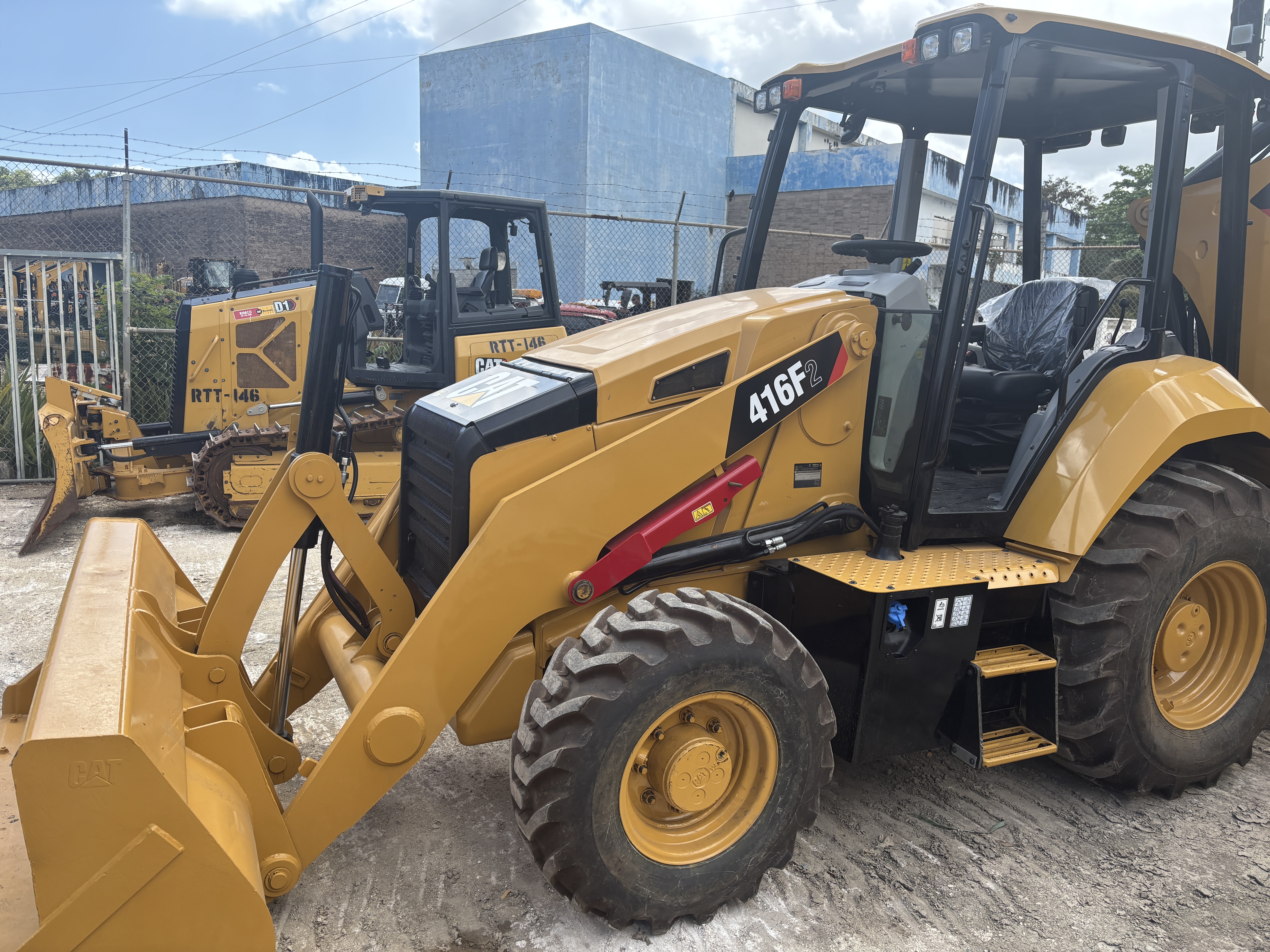Caterpillar 416F2 AWD - Photo 1