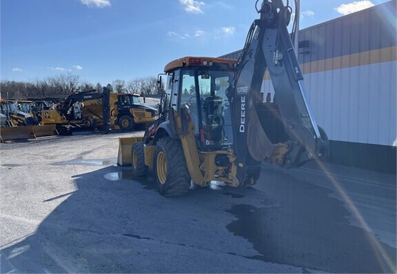 Deere 310SL Backhoe - Photo 4