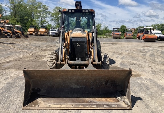 Case 580SN WT Backhoe - Photo 3