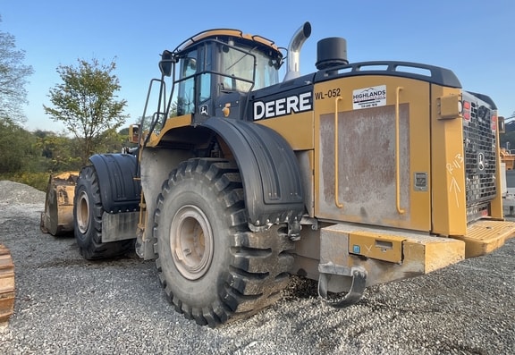 Deere 844K-III Wheel Loader - Photo 4