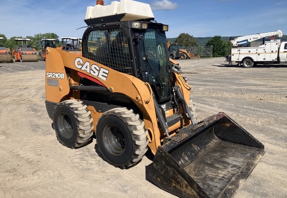 Case SR210B Skid Steer Loader - Photo 1
