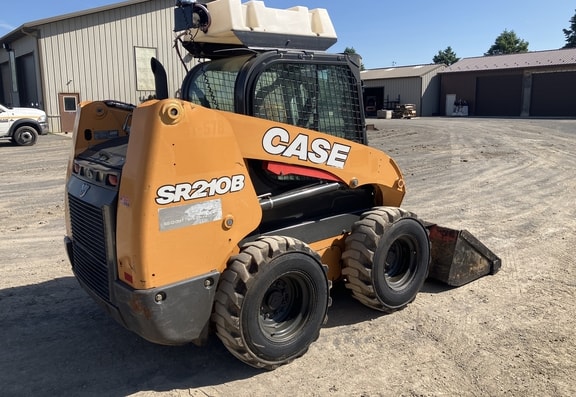 Case SR210B Skid Steer Loader - Photo 3