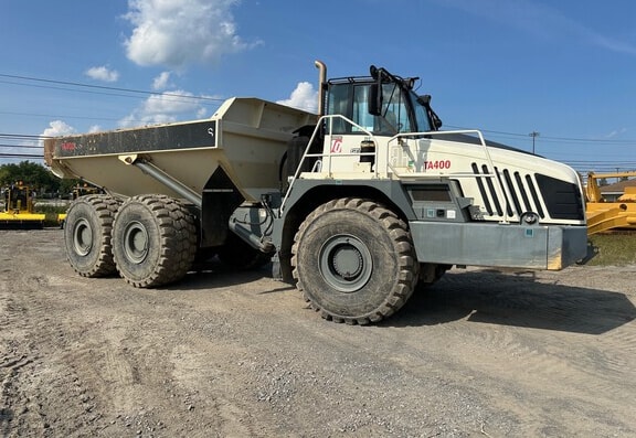 Terex TA400 Articulating Dump Truck - Photo 2