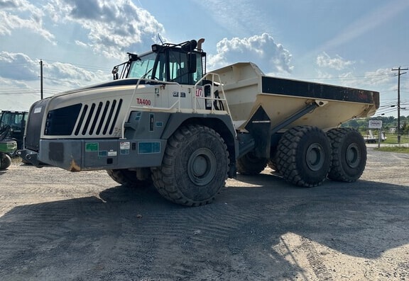 Terex TA400 Articulating Dump Truck - Photo 3