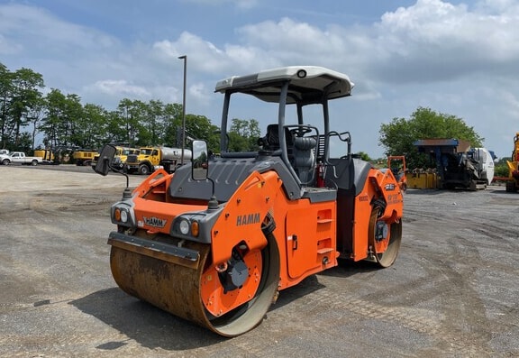 Hamm HD+1101 VV-HF Tandum Smooth Drum Roller - Photo 2