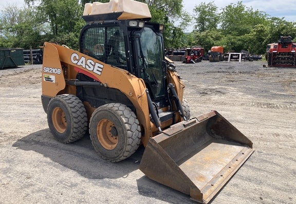 Case SR210B Skid Steer Loader - Photo 1