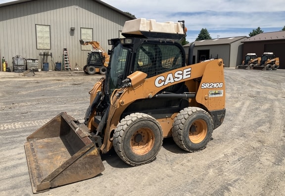 Case SR210B Skid Steer Loader - Photo 2