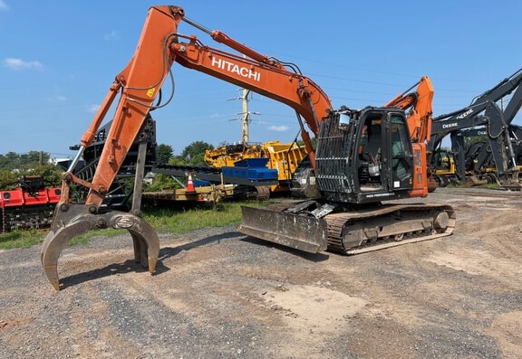 Hitachi ZX135 Excavator with Grapple & Blade - Photo 1