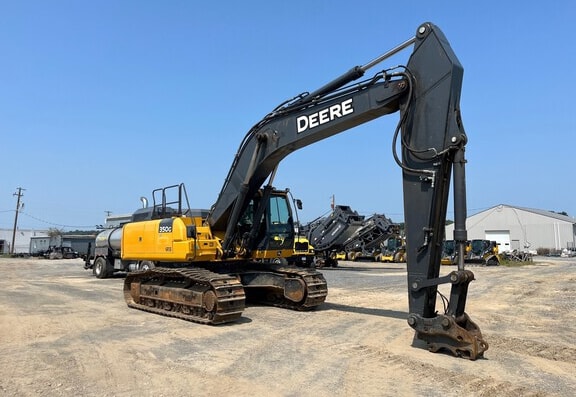 Deere 350G LC Excavator - Photo 1