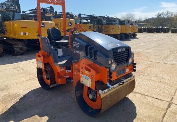 Hamm HD121IVO Tandum Drum Smooth Roller - Photo 2