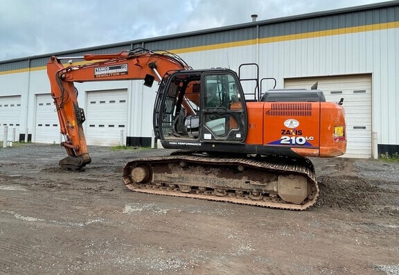 Hitachi ZX1210 Excavator - Photo 4