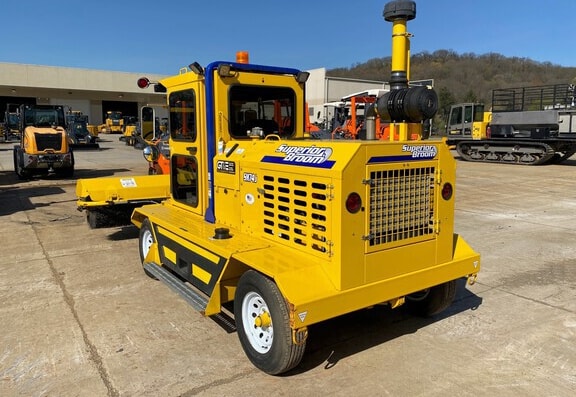 Superior SM74J Broom - Photo 4