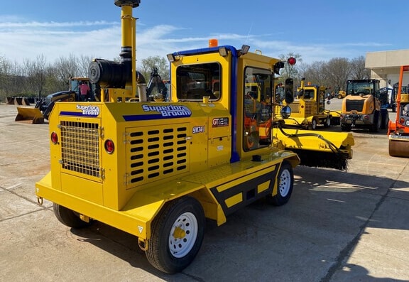 Superior SM74J Broom - Photo 3