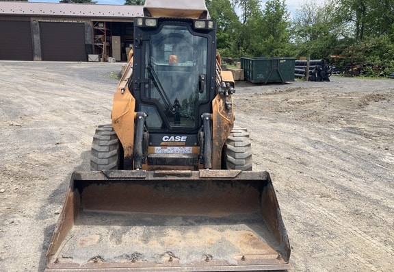 Case SR210B Skid Steer Loader - Photo 3